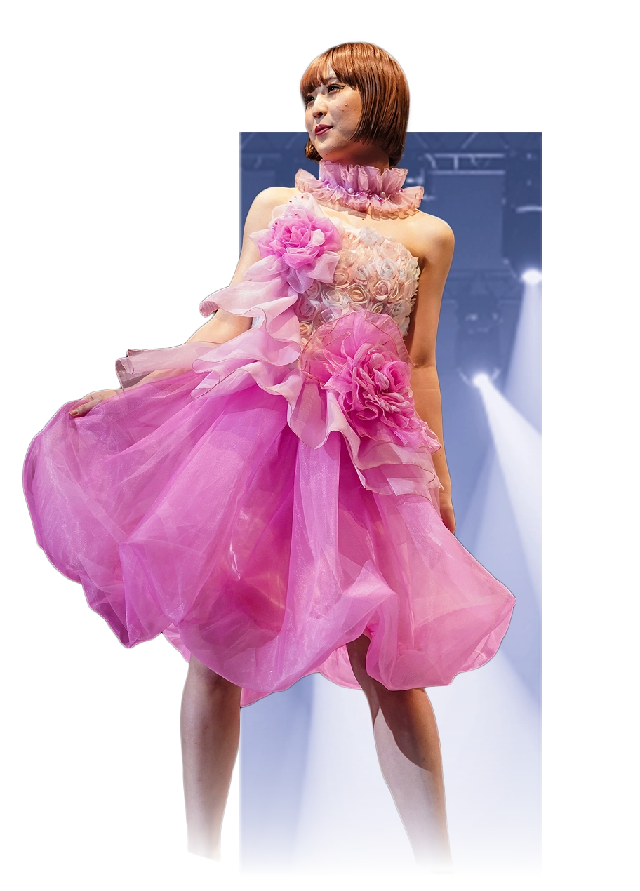 松山コレクション2025衣装ピンク